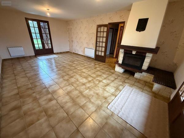 Pavillon à vendre à Conlie dans la Sarthe (72240), ref : SL-72021-493