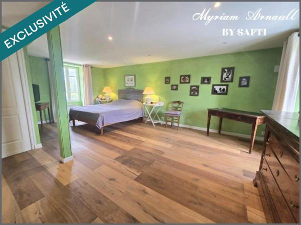 Maisons en pierre 4 chambres Grange Piscine Puits Annexes