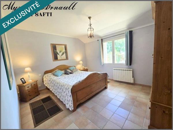 Maisons en pierre 4 chambres Grange Piscine Puits Annexes