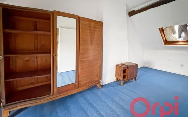 Maison à vendre    3 pièces •  Bruère-Allichamps