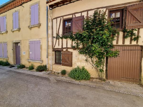 Sarrant (32120) Maison de village 107 m² - 3 chambres avec jardin au cœur de Sarrant