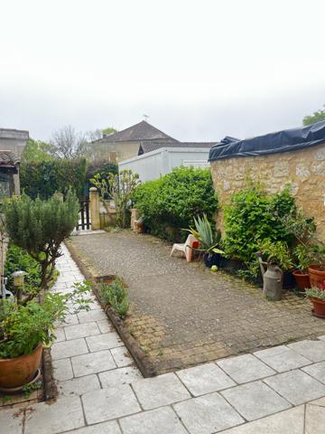 Sarrant (32120) Maison de village 107 m² - 3 chambres avec jardin au cœur de Sarrant