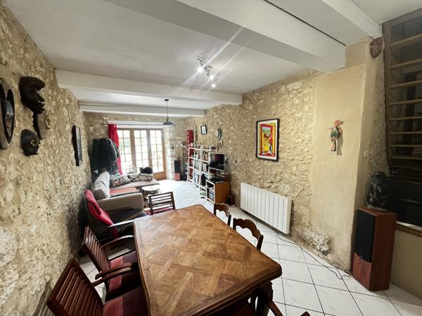 Sarrant (32120) Maison de village 107 m² - 3 chambres avec jardin au cœur de Sarrant