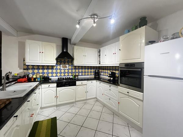 Sarrant (32120) Maison de village 107 m² - 3 chambres avec jardin au cœur de Sarrant