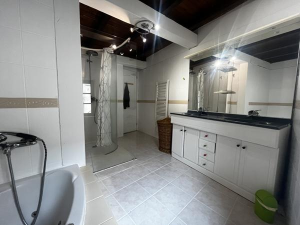 Sarrant (32120) Maison de village 107 m² - 3 chambres avec jardin au cœur de Sarrant
