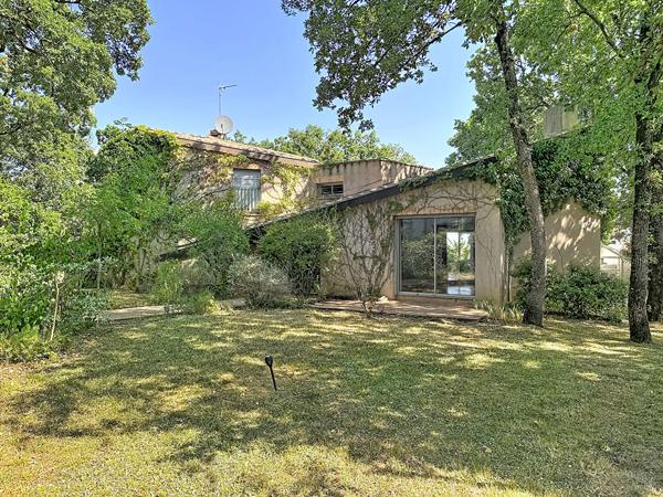 Maison 8 pièces 174 m2