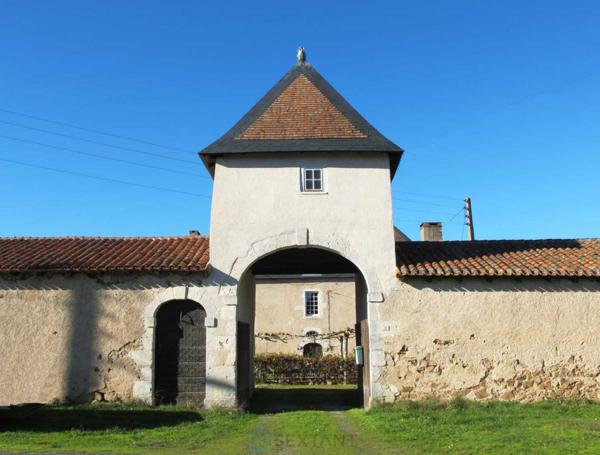 PROPRIETE DU 18ème MAGNIFIQUEMENT RESTAUREE