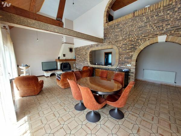 A 7min de GOURNAY EN BRAY, maison familiale de 177m² avec plain-pied de vie offrant une jolie vue.