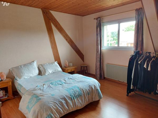 A 7min de GOURNAY EN BRAY, maison familiale de 177m² avec plain-pied de vie offrant une jolie vue.