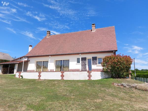 A 7min de GOURNAY EN BRAY, maison familiale de 177m² avec plain-pied de vie offrant une jolie vue.