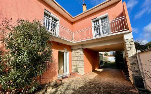 Maison à vendre    5 pièces •  Saint-Maur-des-Fossés