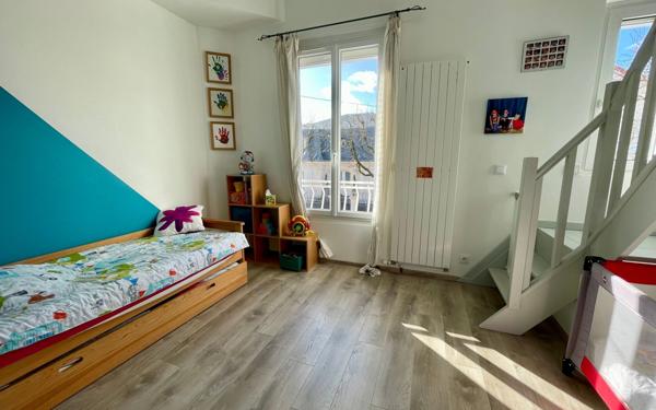 Maison à vendre    5 pièces •  Saint-Maur-des-Fossés