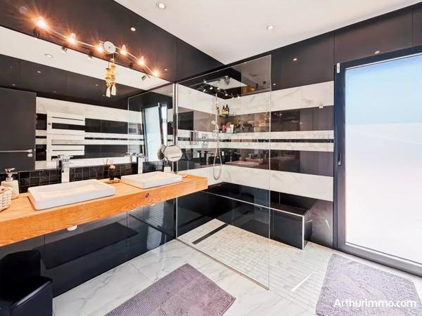 Vente Villa 5 pièces 143 m2 à Afa