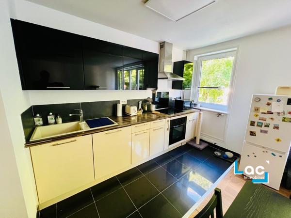 VILLENEUVE D'ASCQ - ANNAPPES POSTE - Appartement type 3 de 63m²