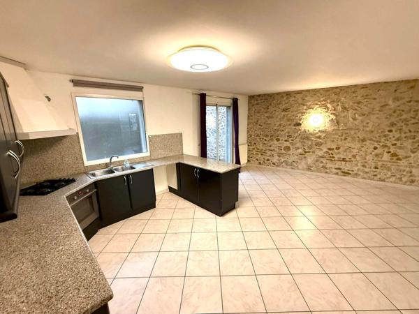 Maison de village T4 135m² + 132m² de garage à Rivesaltes