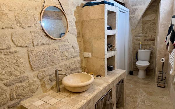 Appartement à vendre    2 pièces • 212 m2 Beaucaire