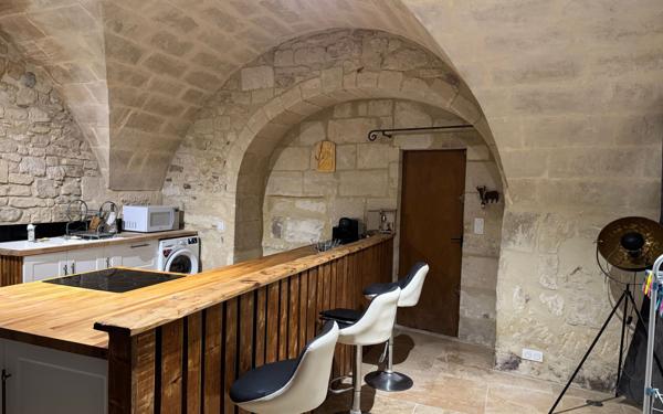 Appartement à vendre    2 pièces • 212 m2 Beaucaire