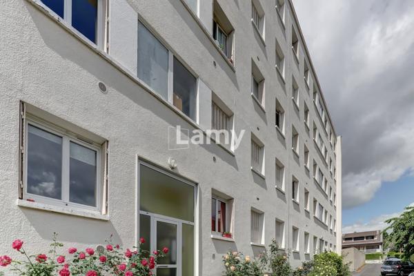 Aubiere centre, appartement t4 avec garage et chauffage ind