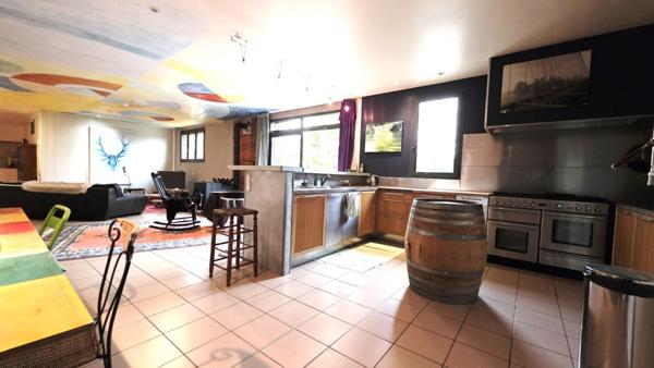 MAISON 401M² DE PLAIN PIED STYLE LOFT ATELIER JARDIN