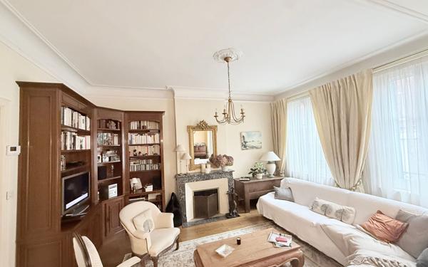 Maison à vendre    5 pièces • 170 m2 Laon