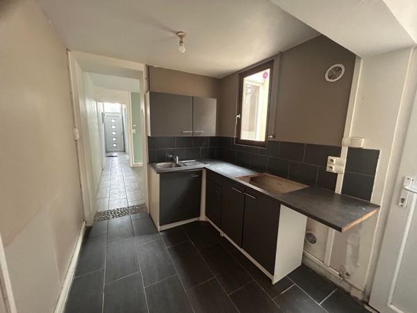 Maison 2 chambres proche gare des bus et leclerc