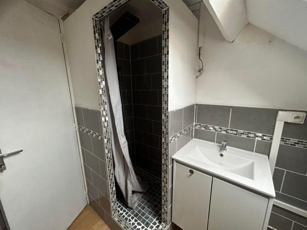 Maison 2 chambres proche gare des bus et leclerc