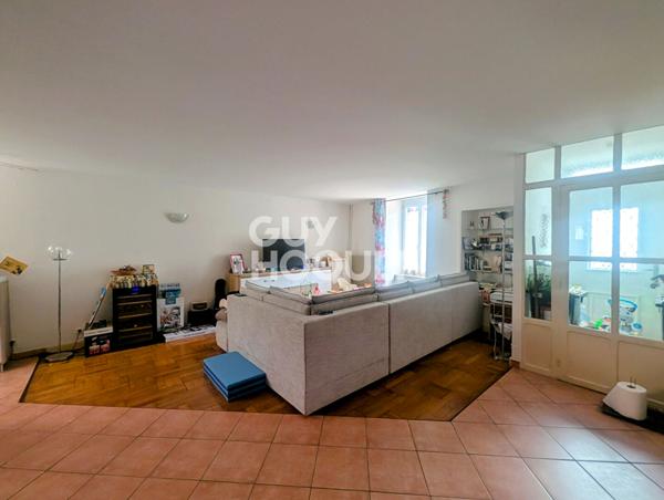 PONT-DU-CHATEAU - MAISON DE VILLE 180 M2 - 3 CHAMBRES