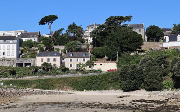 Maison à vendre    3 pièces •  Audierne