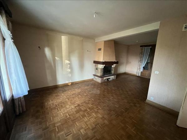 Maison à vendre |  Saint-Benoît-du-Sault |  5 pièces | 115 m²