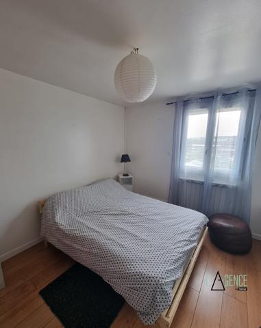 Mérignac Quartier Pichey/Le Chut : À découvrir sans tarder, spacieuse maison familiale de 139 m² avec piscine et grand terrain, dans un secteur stratégique !