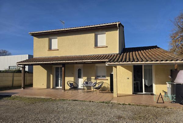 Mérignac Quartier Pichey/Le Chut : À découvrir sans tarder, spacieuse maison familiale de 139 m² avec piscine et grand terrain, dans un secteur stratégique !