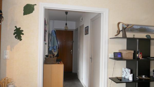 FAVERGES. APPARTEMENT 3 PIECES AVEC CAVE ET GARAGE