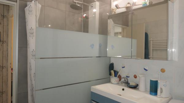 FAVERGES. APPARTEMENT 3 PIECES AVEC CAVE ET GARAGE