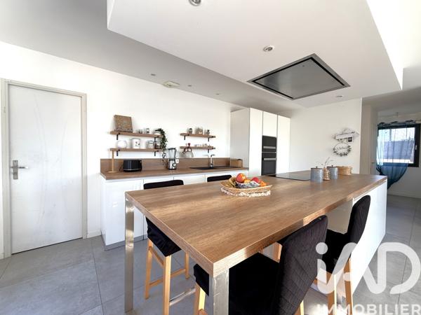 Maison à vendre 5 pièces 126 m² Puget-sur-Argens