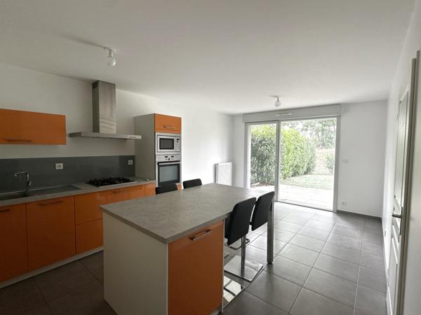 Appartement
                                                                                                                                                                                                                                                                                                                        2 pièce(s)                                                                                                                                                                                                          1 chambre(s)                                                                                                                                                                                                          41  m²