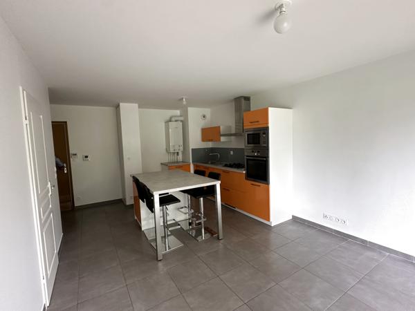 Appartement
                                                                                                                                                                                                                                                                                                                        2 pièce(s)                                                                                                                                                                                                          1 chambre(s)                                                                                                                                                                                                          41  m²