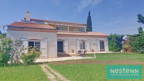 Maison Istres 7 pièce(s) 168 m2, 5 chambres dont 3 au rdc, jardin et double garage