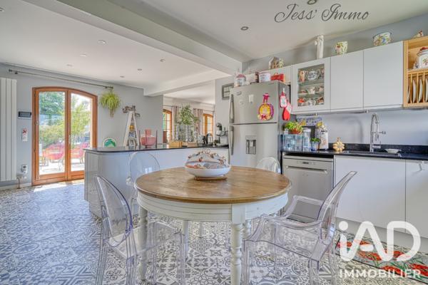 Maison à vendre 9 pièces 250 m² La Ville-du-Bois