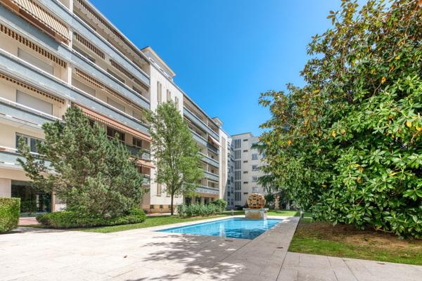Lyon 6ème - T3 en étage élevé avec balcons proche parc de la Tête d’Or