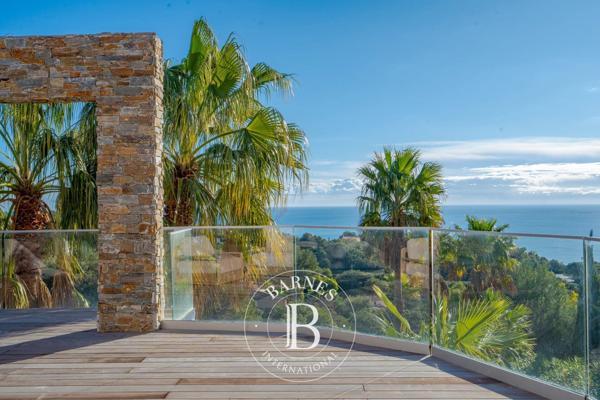 Sainte-Maxime, Propriété 7 Chambres -  357 m² à vendre