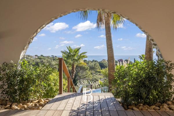 Sainte-Maxime, Propriété 7 Chambres -  357 m² à vendre