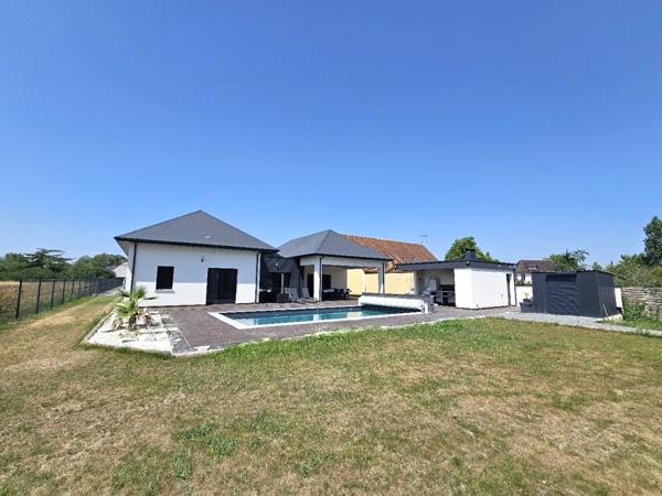 Maison 6 pièces 222.24 m2