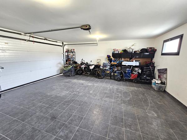 Maison 6 pièces 222.24 m2