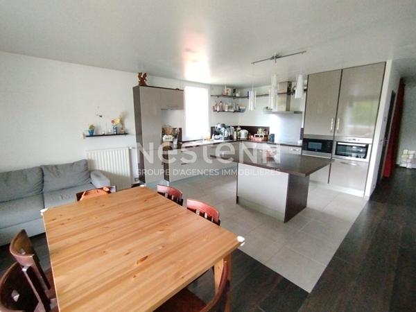 A VENDRE Guyancourt Bois de la Grille beau 5 pièces 105m² en étage avec ascenseur et balcon