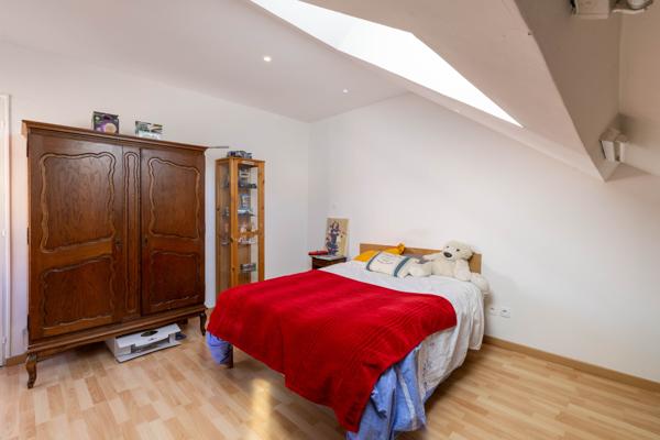 Homécourt (54310) Maison familiale 4 chambres, jardin, 2 garages SANS TRAVAUX