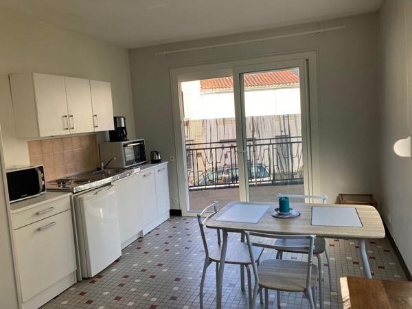 Appartement Fontenay Le Comte 2 pièce(s)