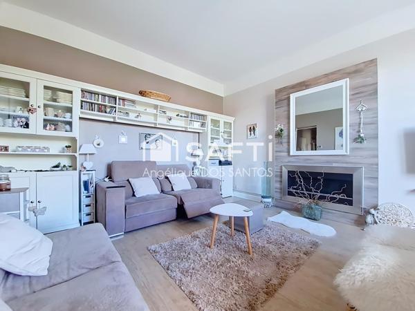 APPARTEMENT DANS PETITE COPROPRIETE A MOYEUVRE-GRANDE