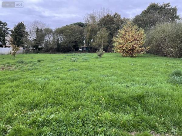 Terrain à Batir à vendre à Plourivo dans les Côtes-d'Armor (22860), ref : 22023-3317