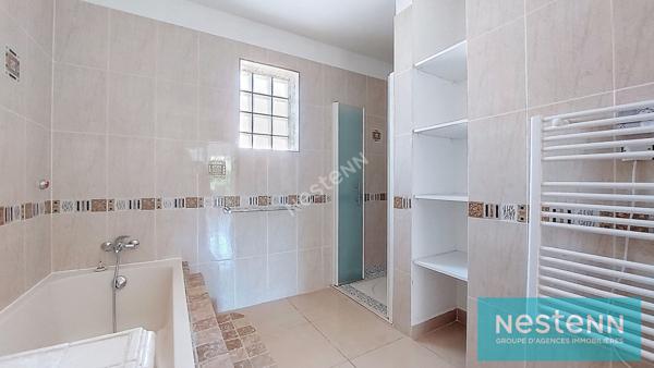 Maison Istres, plain-pied, type 5, 4 chambres, jardin, piscine, garage, proche centre ville