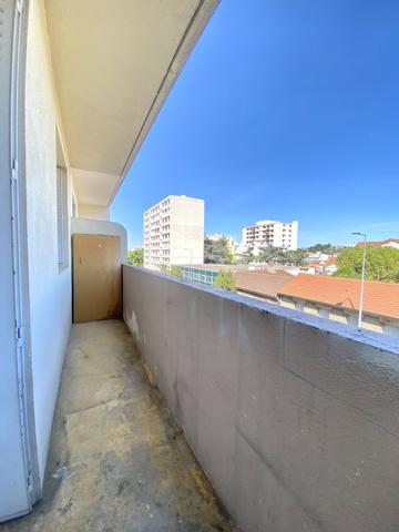 Saint-Étienne (42100) Appartement non meublé 3 chambres + balcon secteur Bellevue